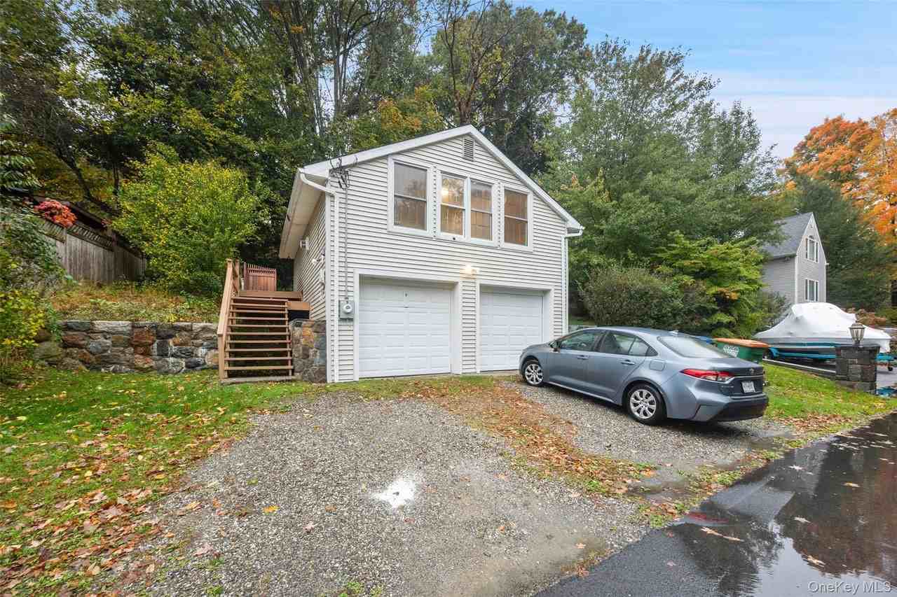 14 Lakeside Rd - Photo 4 of 22