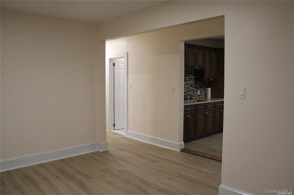 12 Jefferson Pl - Photo 7 of 12