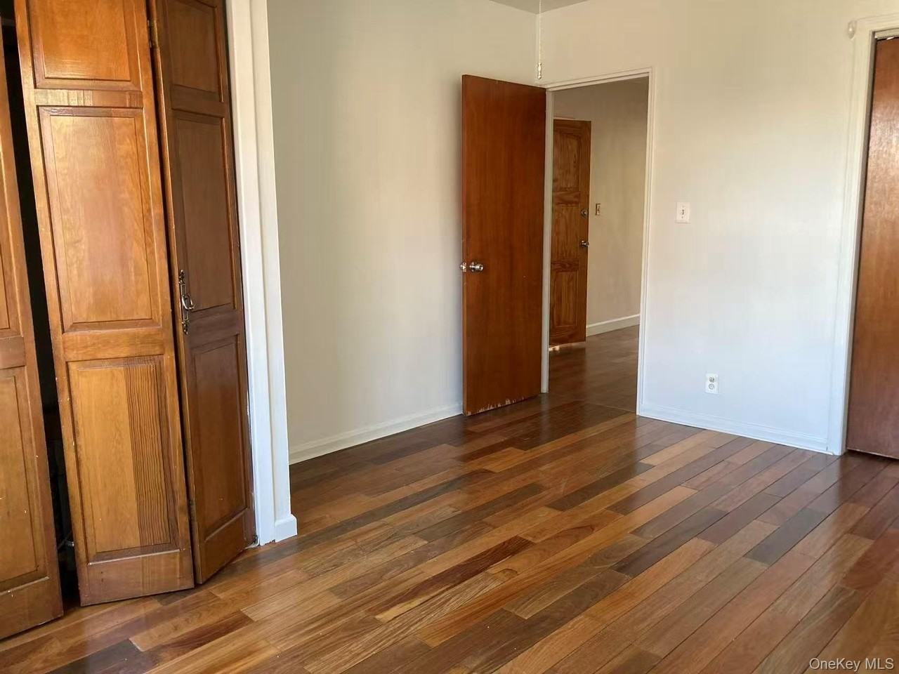 2028 Utopia Pkwy - Photo 6 of 12