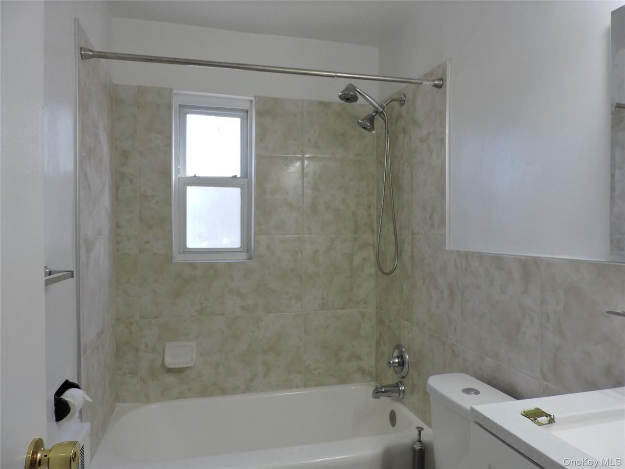 99 Washington Ave - Photo 7 of 10