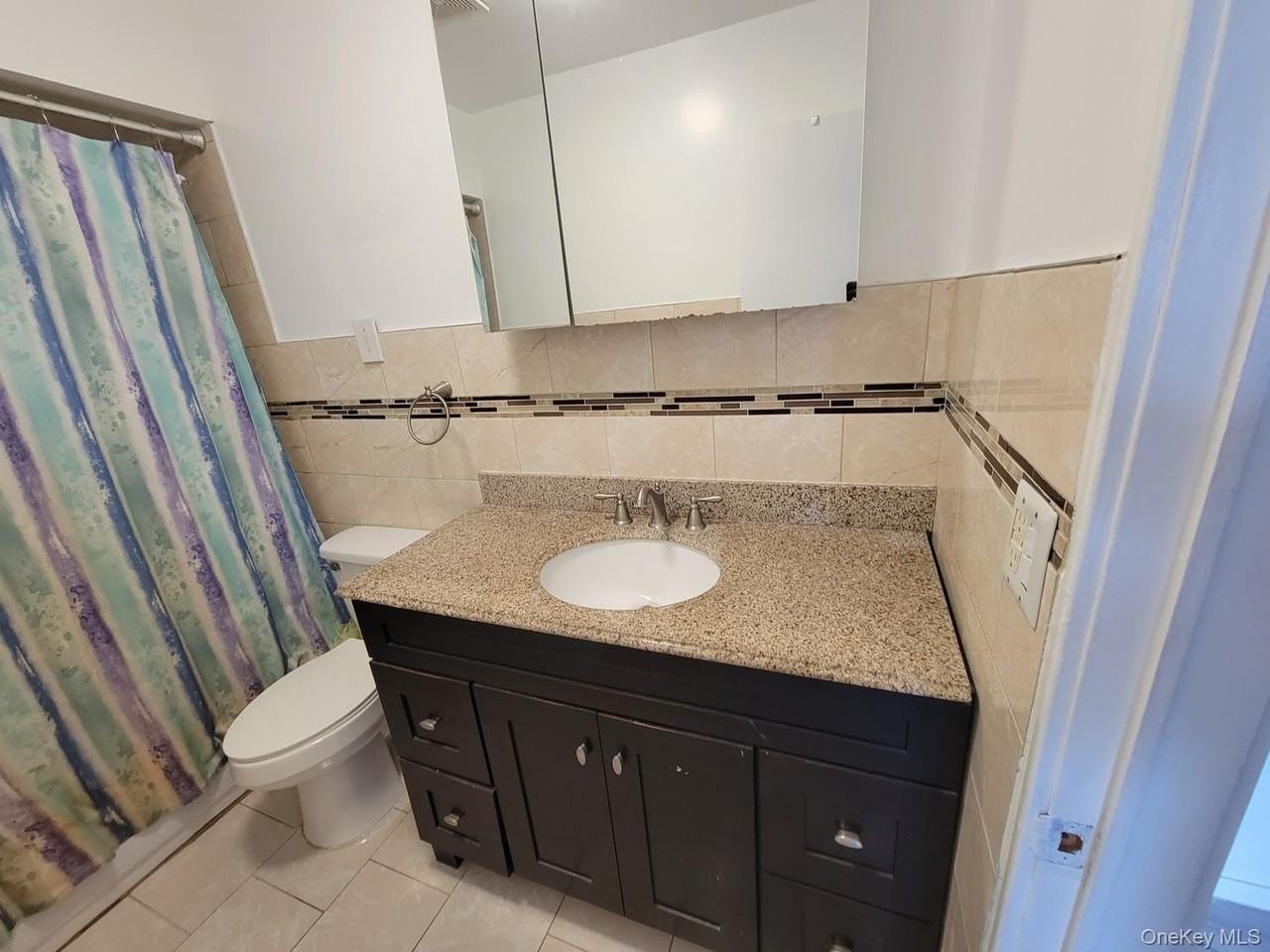 215 Chrystal Dr - Photo 6 of 23