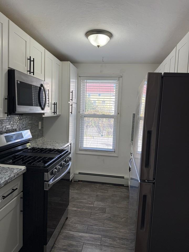 291 5th St #1 - Photo 6 of 13