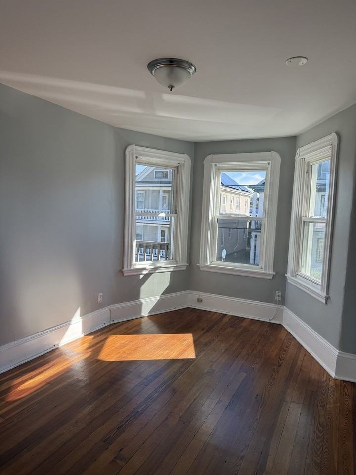 49 Frederick St #2W - Photo 4 of 7