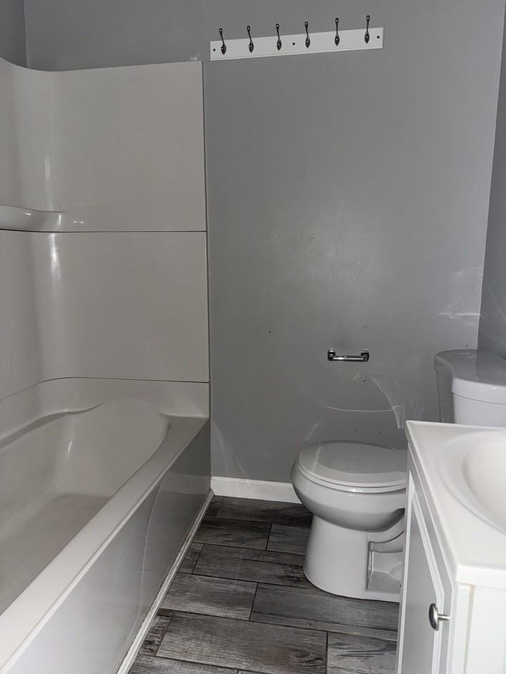 49 Frederick St #2W - Photo 6 of 7