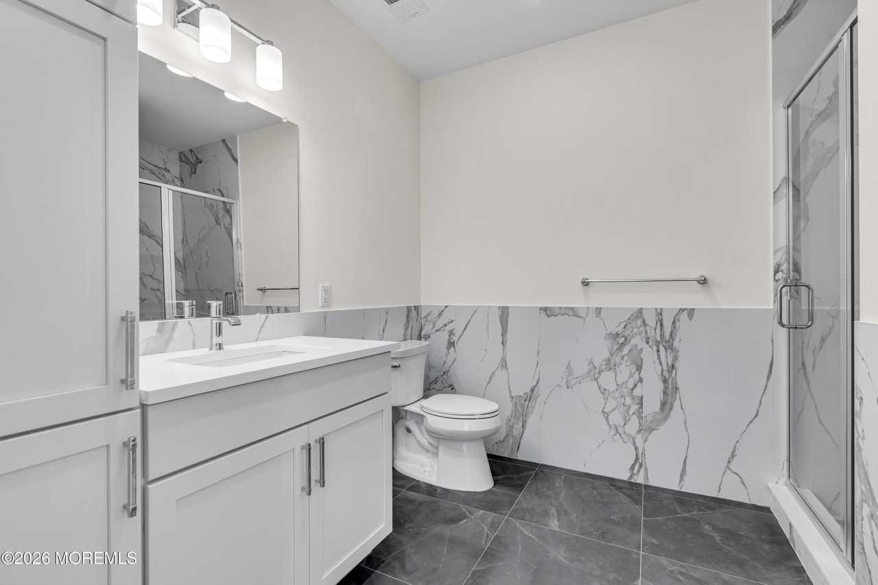 19 Carr Ave #221 - Photo 7 of 8