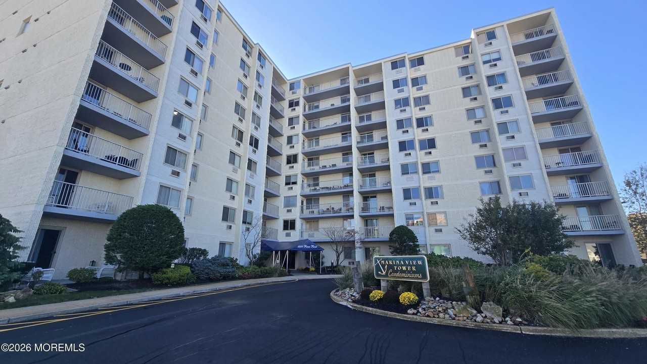 1000 River Rd #9J