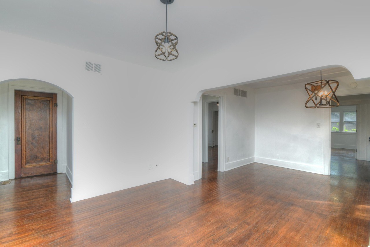 724 S 5th St - Photo 6 of 35