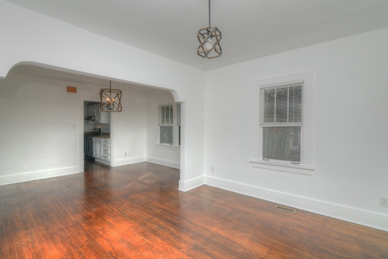 724 S 5th St - Photo 7 of 35