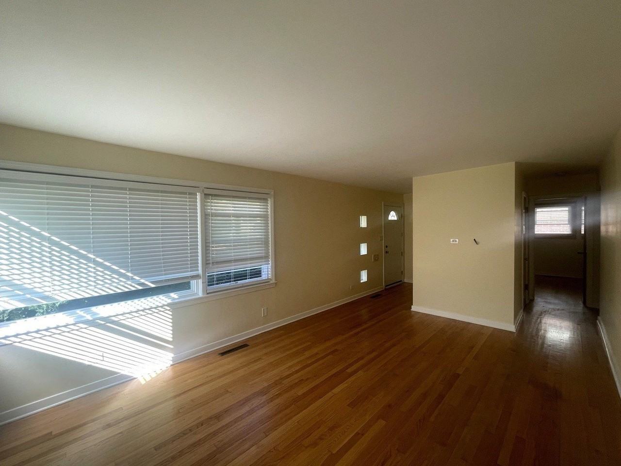 447 N Walnut St - Photo 3 of 14
