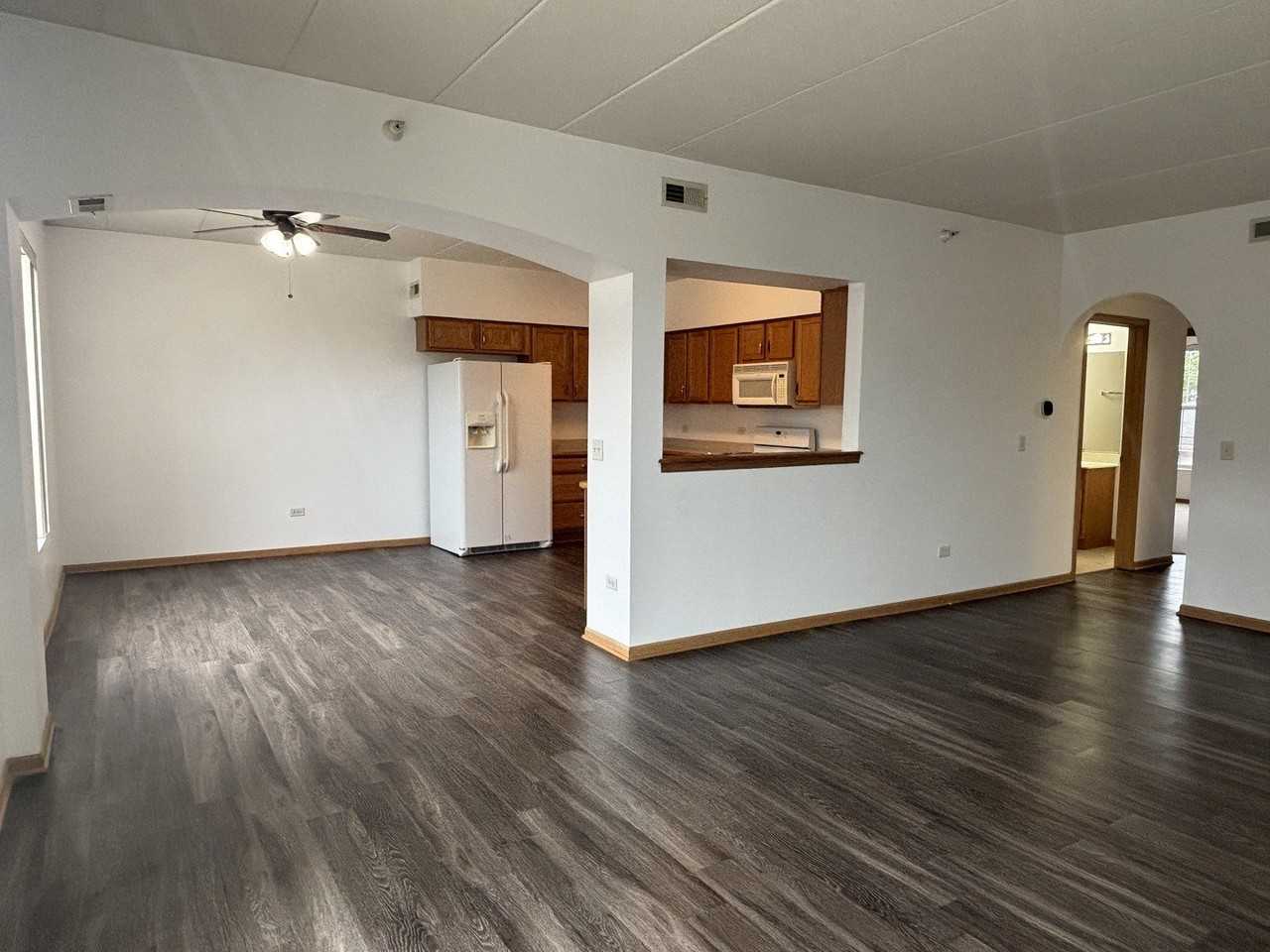 16600 Liberty Cir #2S - Photo 4 of 19