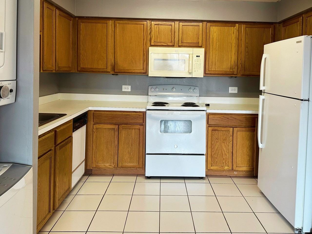 10524 S Pulaski Rd #3SE - Photo 2 of 11