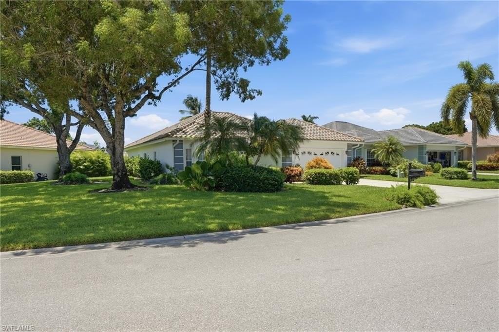 7115 Falcons Glen Blvd - Photo 3 of 27