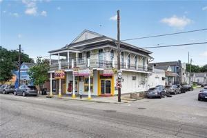 featured image of 2655 Saint Ann St