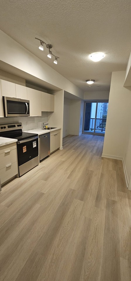 2825 Jane Street #408 - Photo 4 of 14