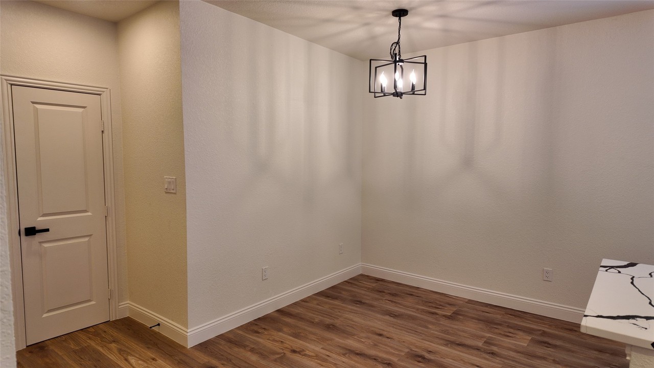 5407 Terry St - Photo 5 of 13