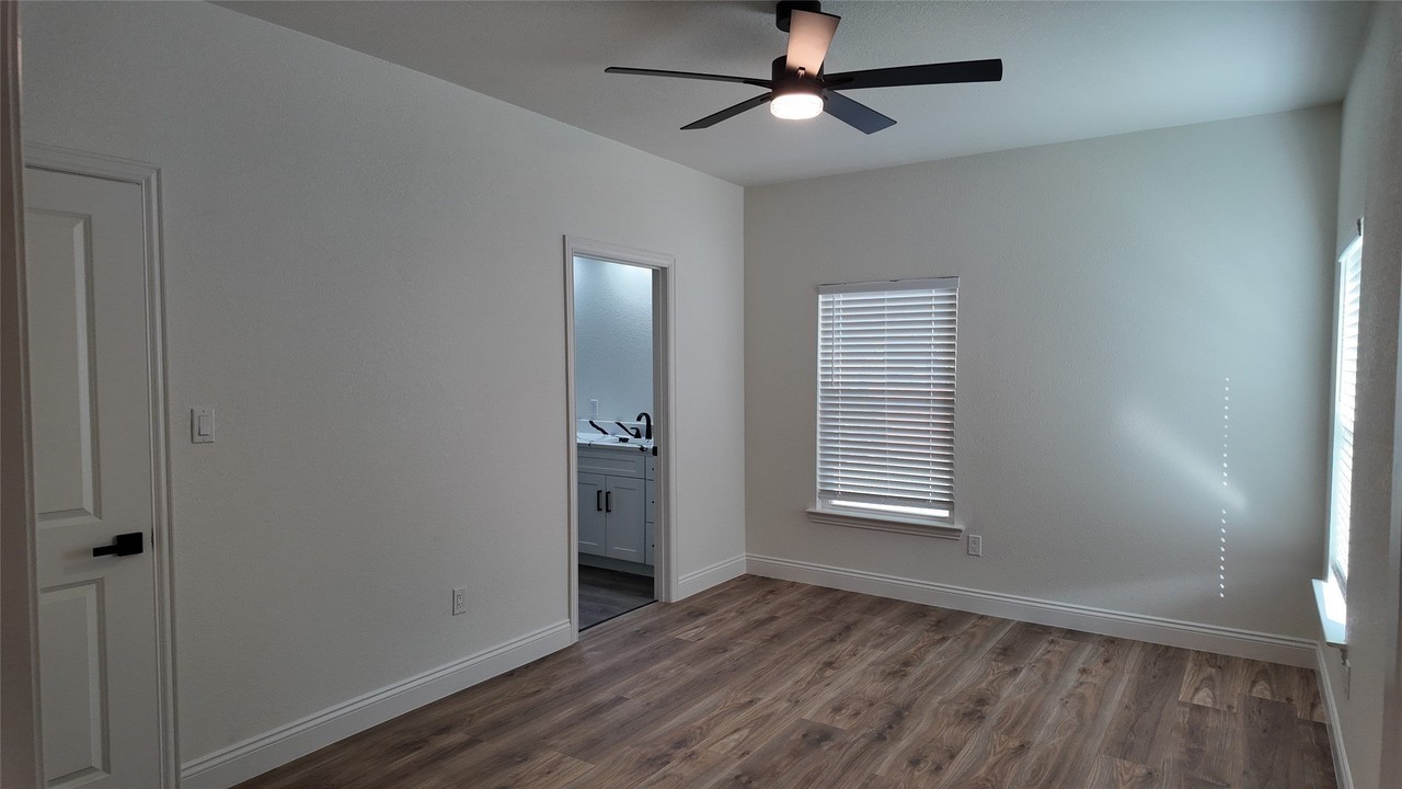 5407 Terry St - Photo 6 of 13