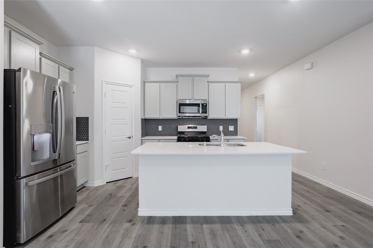610 Overlook Pt - Photo 5 of 21