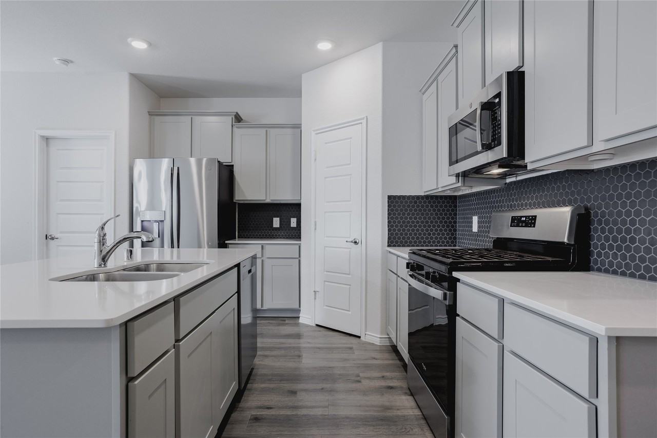 610 Overlook Pt - Photo 6 of 21