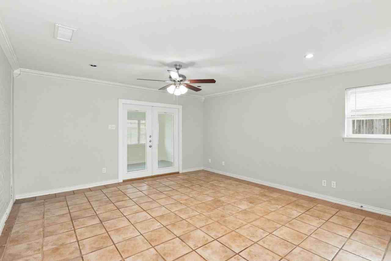 1725 Weathered St - Photo 3 of 16