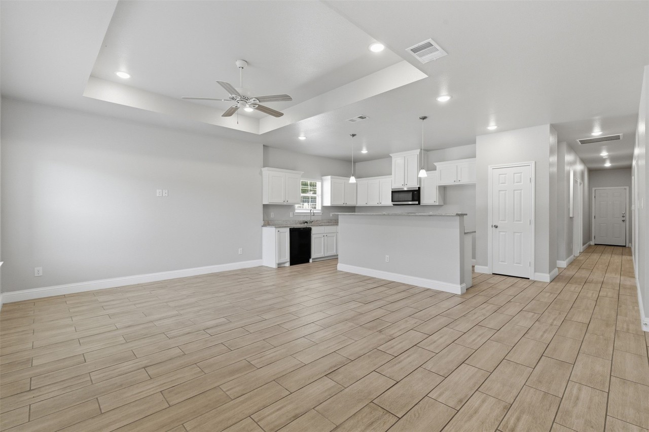 3614 Short St - Photo 2 of 25