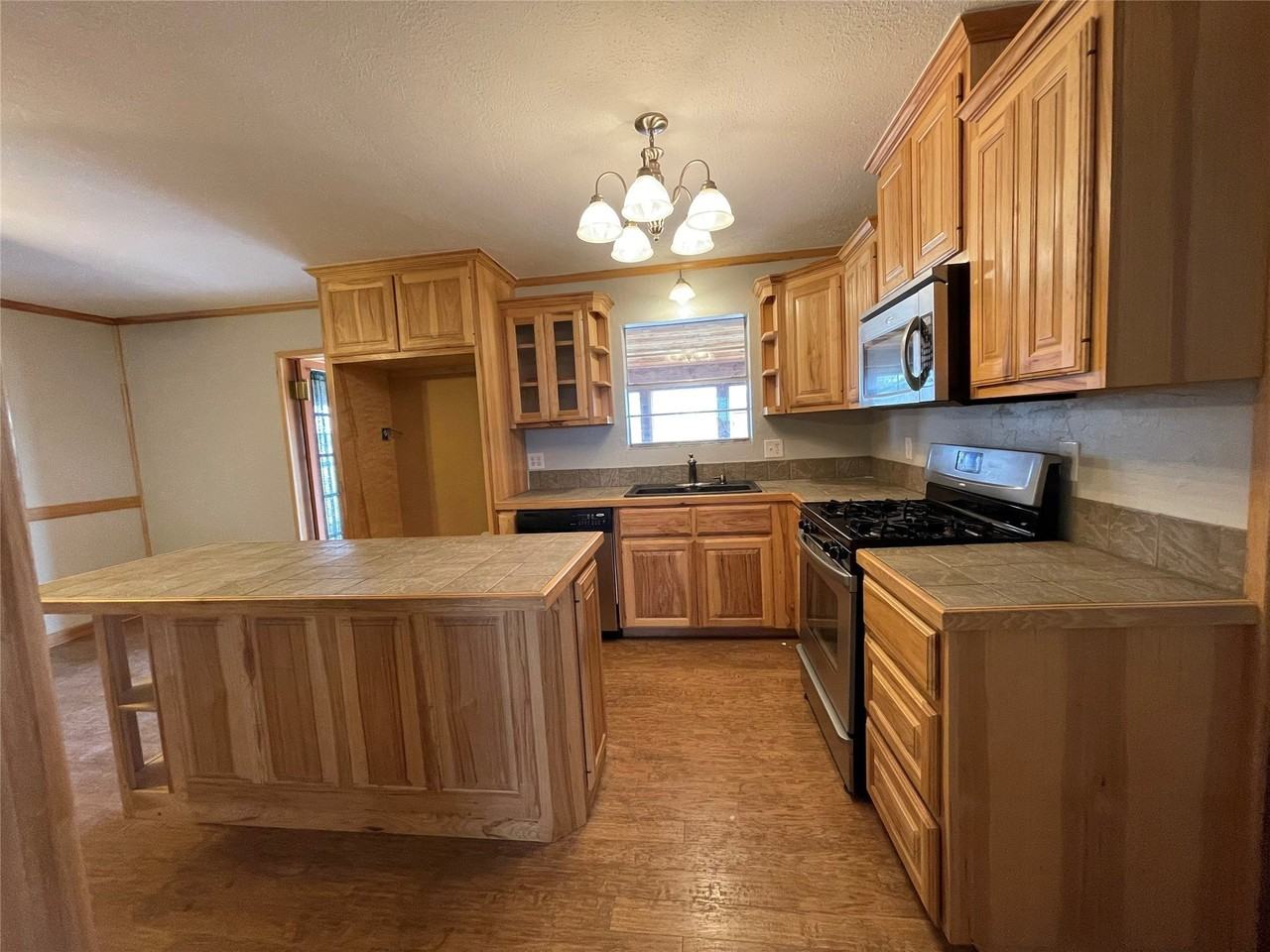 1010 E Fm 902 - Photo 3 of 19