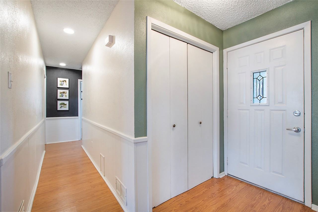 2507 Jewell Dr - Photo 5 of 28