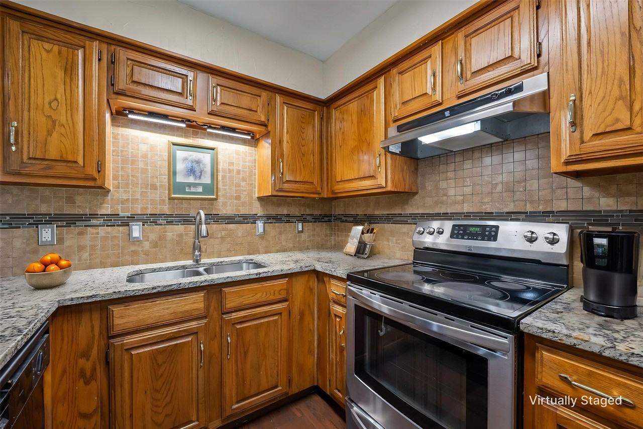 1740 Northview - Photo 7 of 20