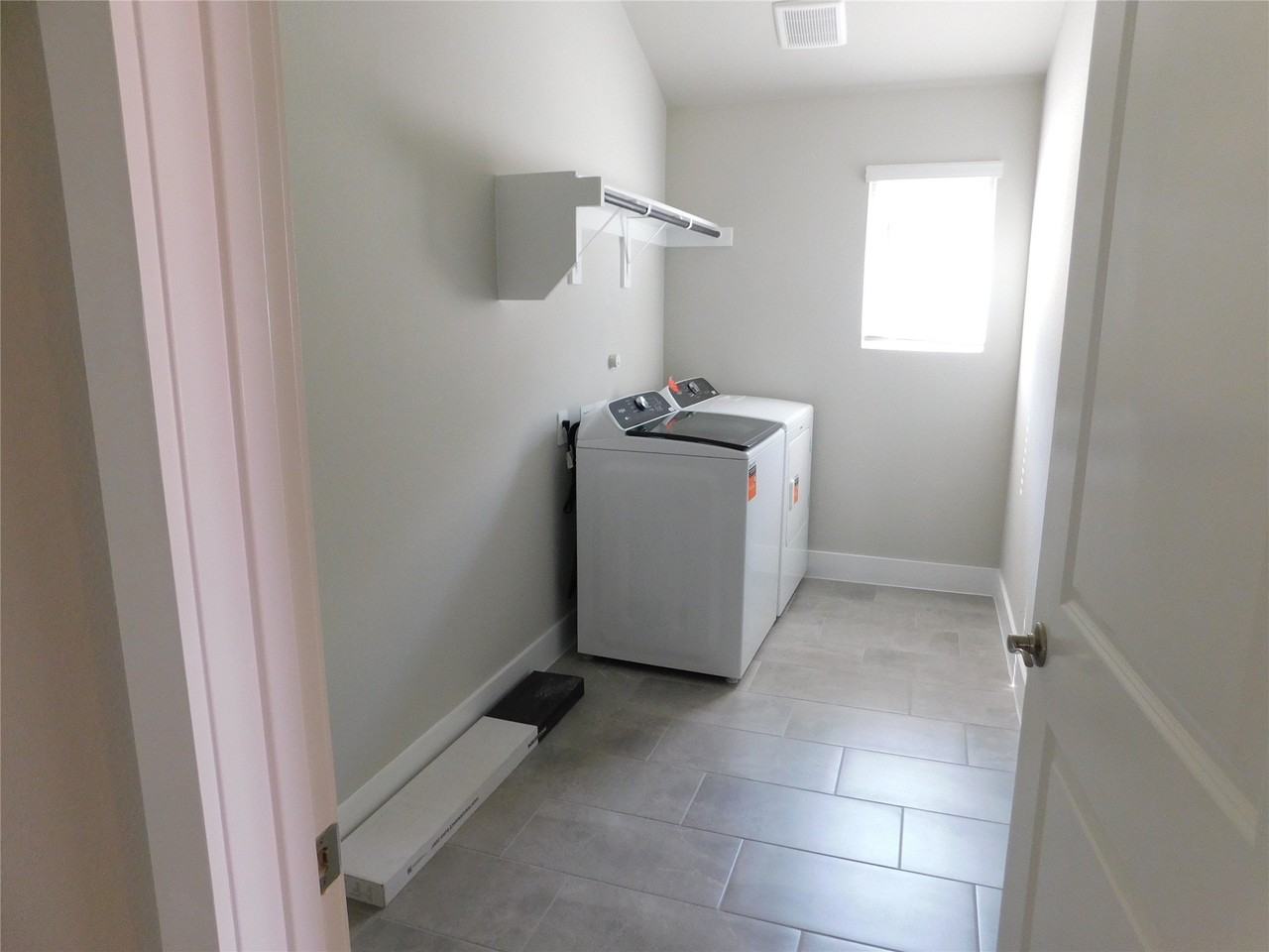 1407 Buck Run Dr - Photo 6 of 10
