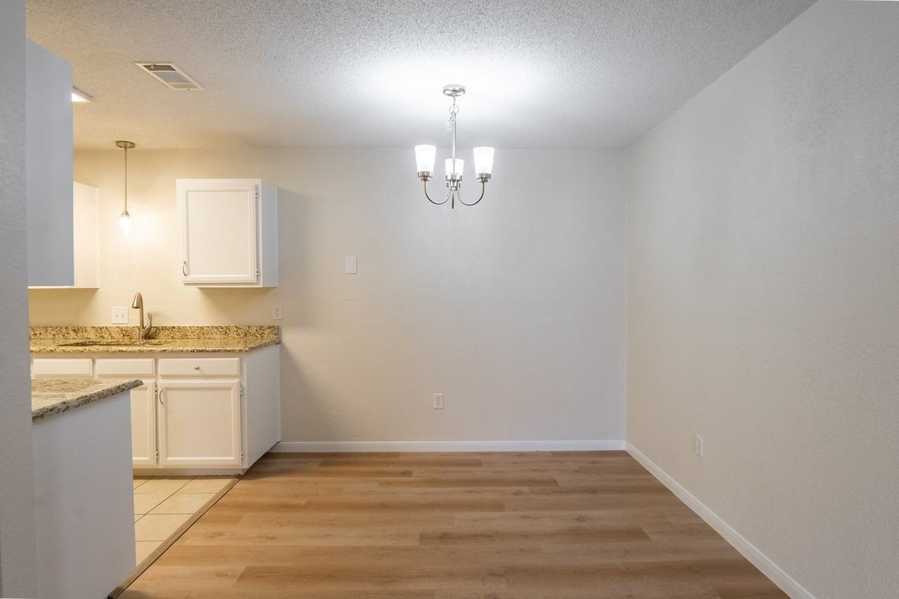 6618 Parkview Ln - Photo 7 of 20