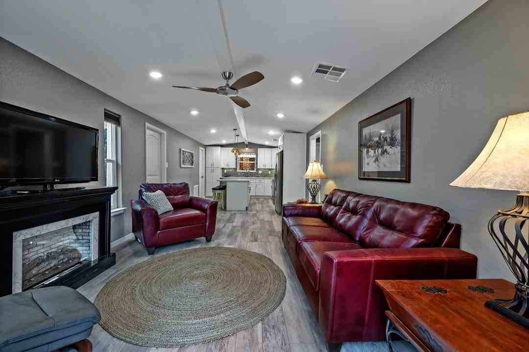 269 Sherman Dr - Photo 6 of 32