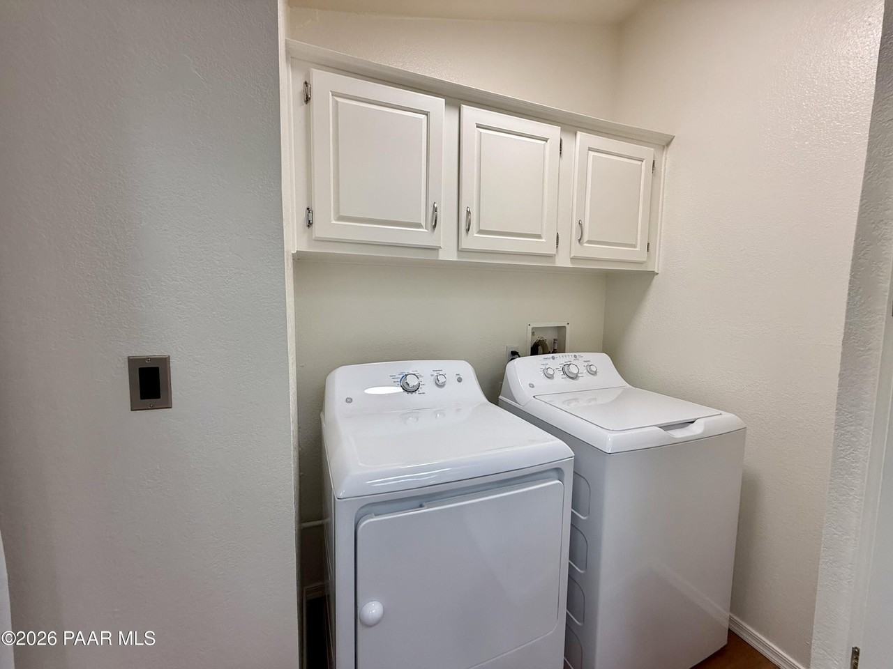 1874 Sarafina Dr - Photo 7 of 25