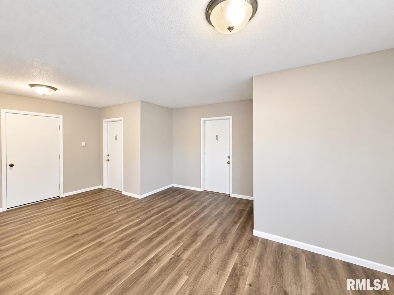 15804 N 3rd St #8 - Photo 2 of 11