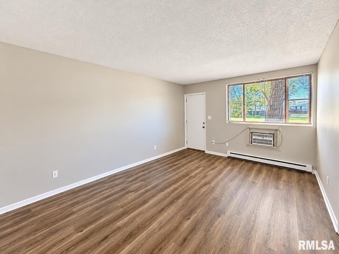15804 N 3rd St #8 - Photo 6 of 11