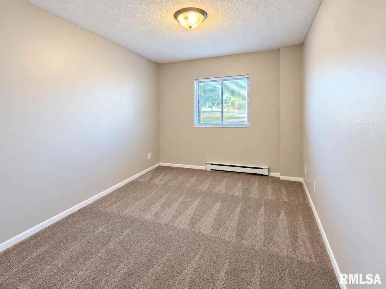15804 N 3rd St #8 - Photo 7 of 11