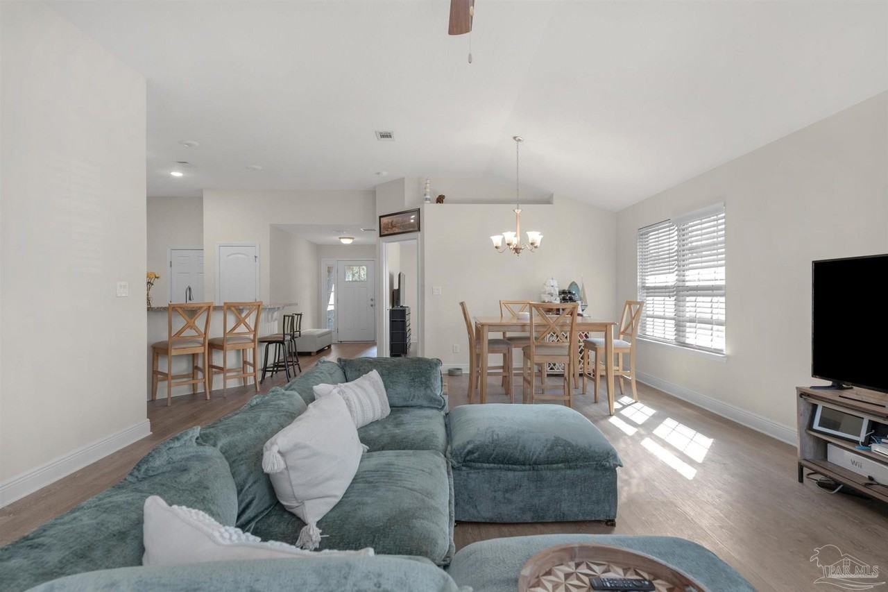 490 Evening Falls Dr - Photo 5 of 20