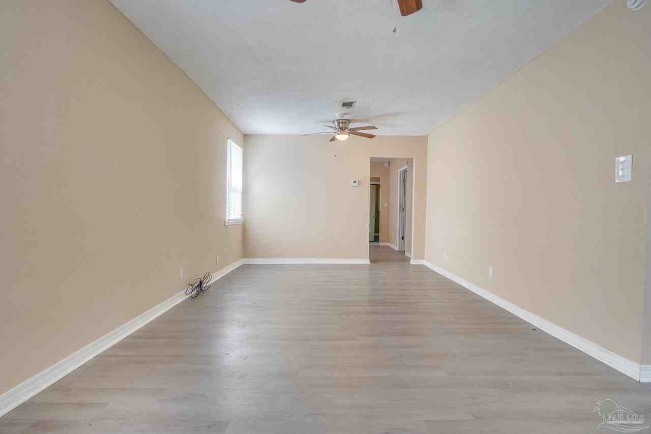 1406 E Baars St - Photo 3 of 18