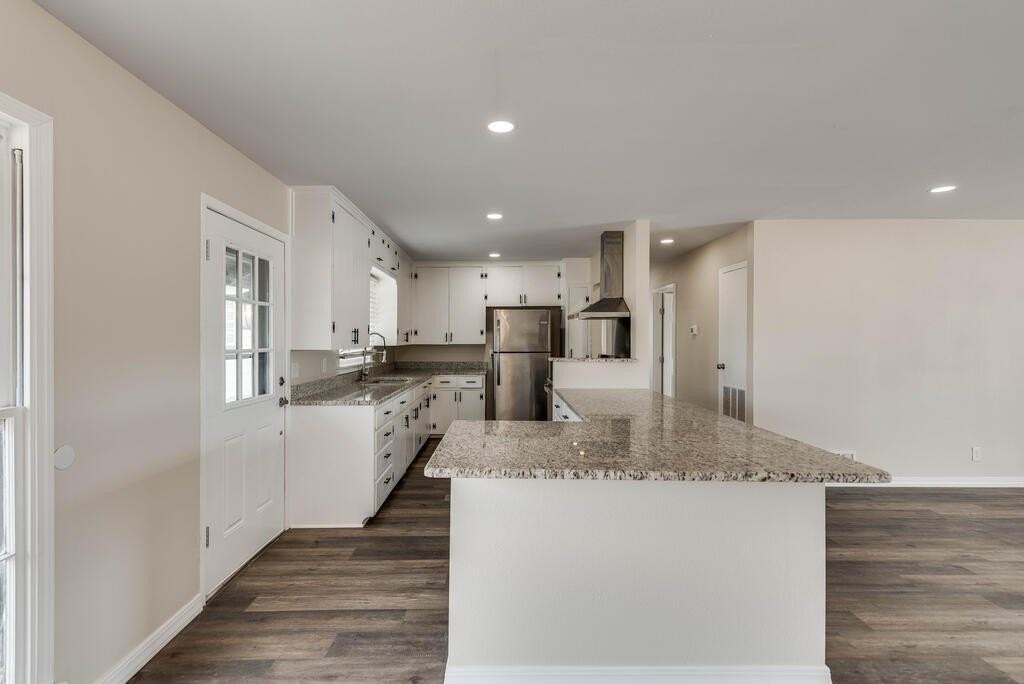 1307 E Parker Ave - Photo 7 of 31
