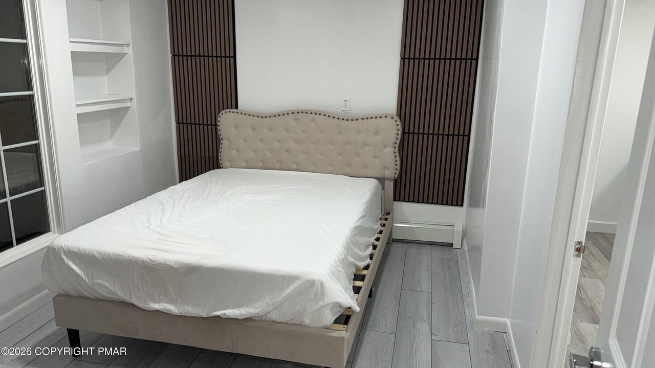 81 Mack St - Photo 2 of 6