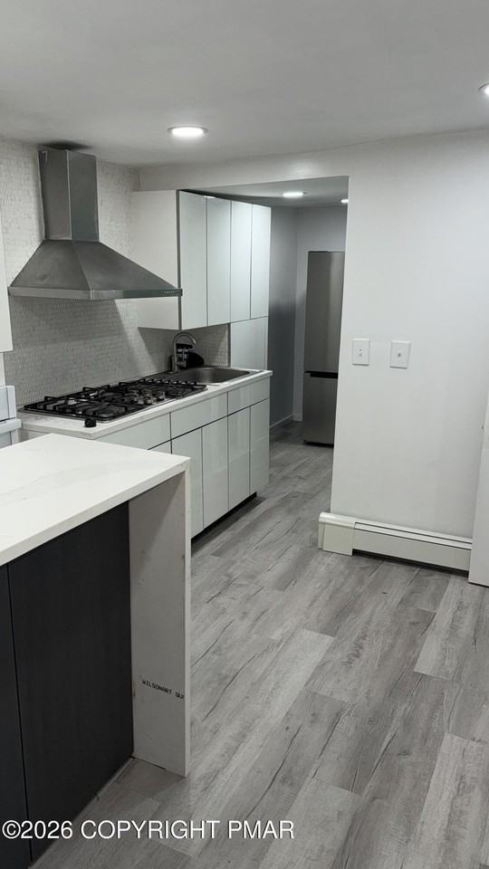 81 Mack St - Photo 4 of 6