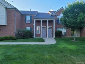 22105 Chesapeake Cir - Photo 1 of 1