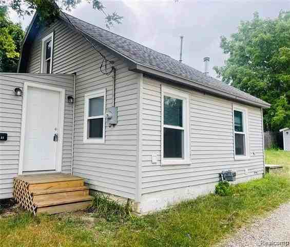 31 Heights Rd - Photo 2 of 11