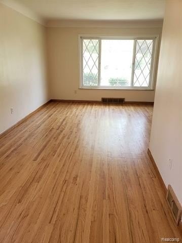 22155 Sussex St - Photo 3 of 18