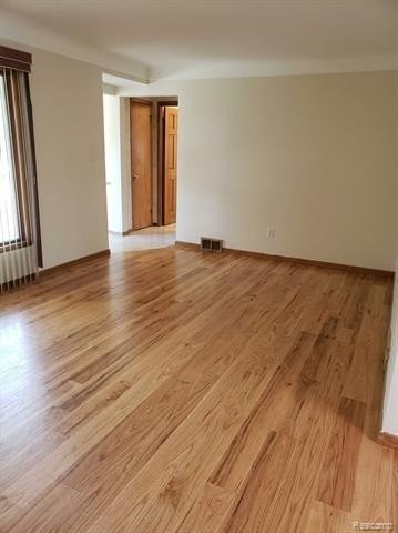 22155 Sussex St - Photo 4 of 18