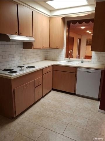 22155 Sussex St - Photo 5 of 18