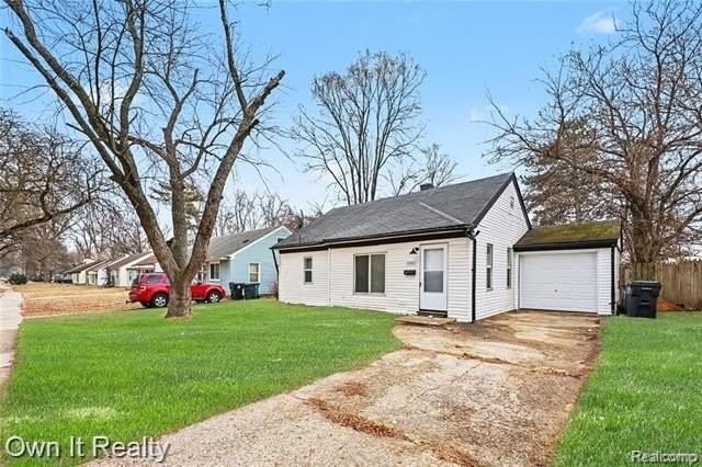 10821 Albany St - Photo 2 of 10