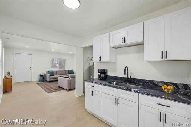 10821 Albany St - Photo 7 of 10