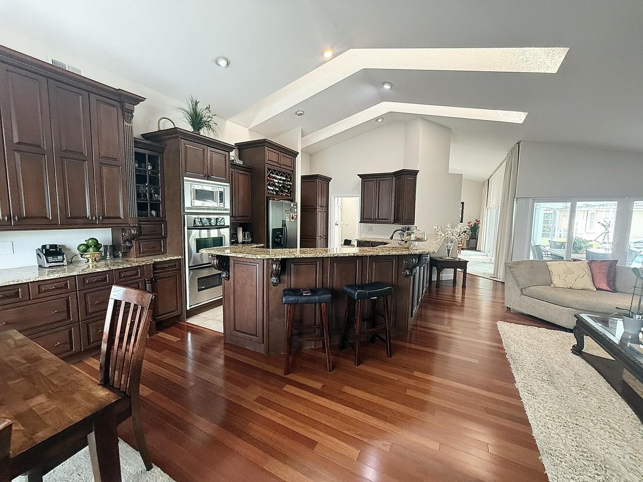 15580 Meadow Wood Dr - Photo 5 of 50