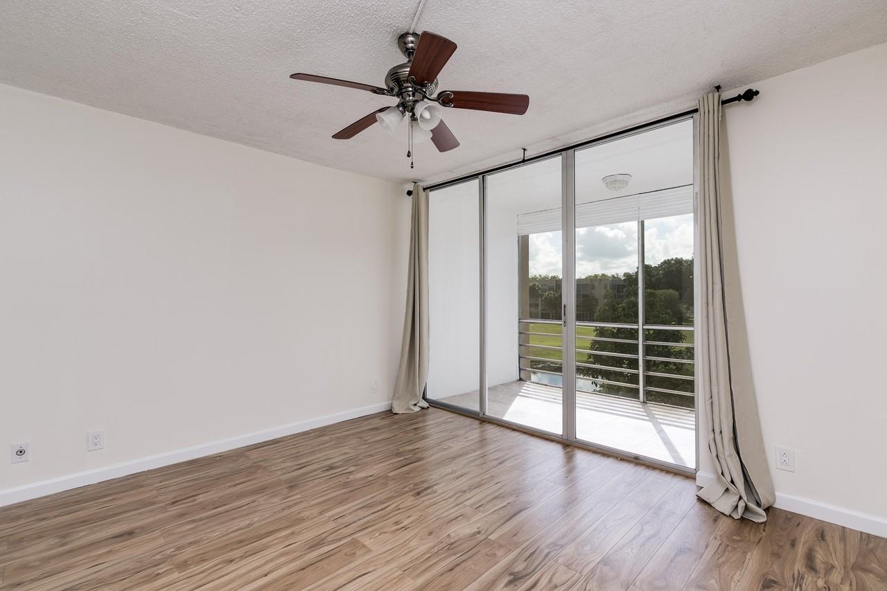 9431 Live Oak Pl #307 - Photo 4 of 50