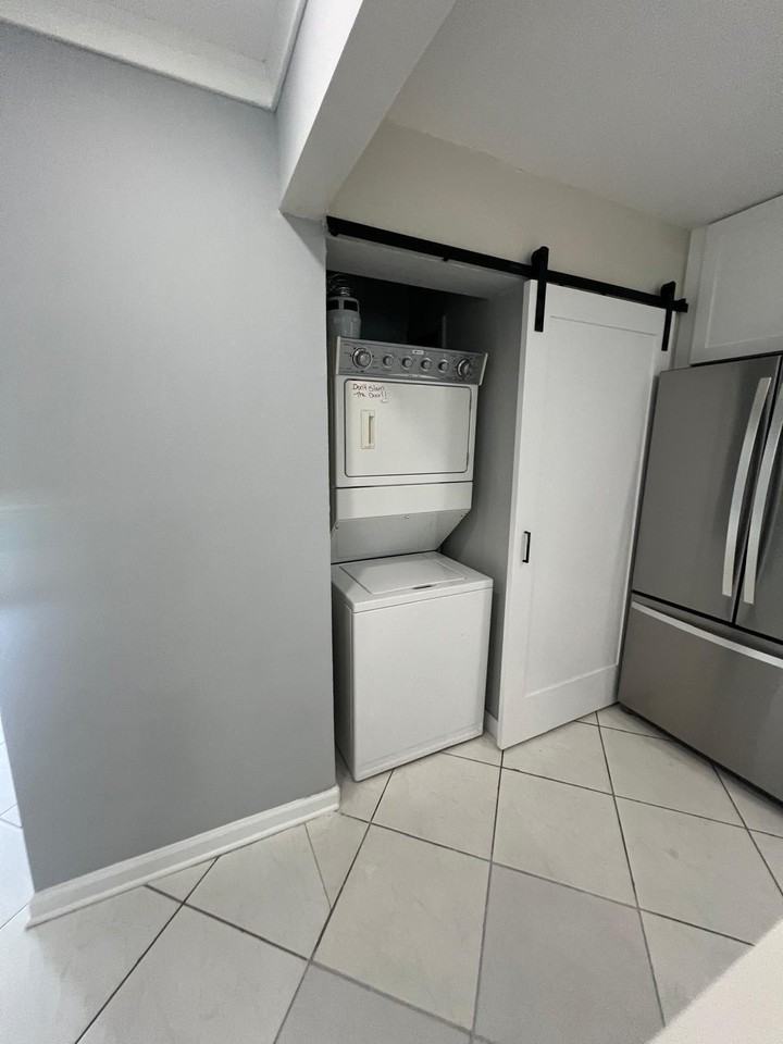 101 Sandpiper Ave - Photo 4 of 10