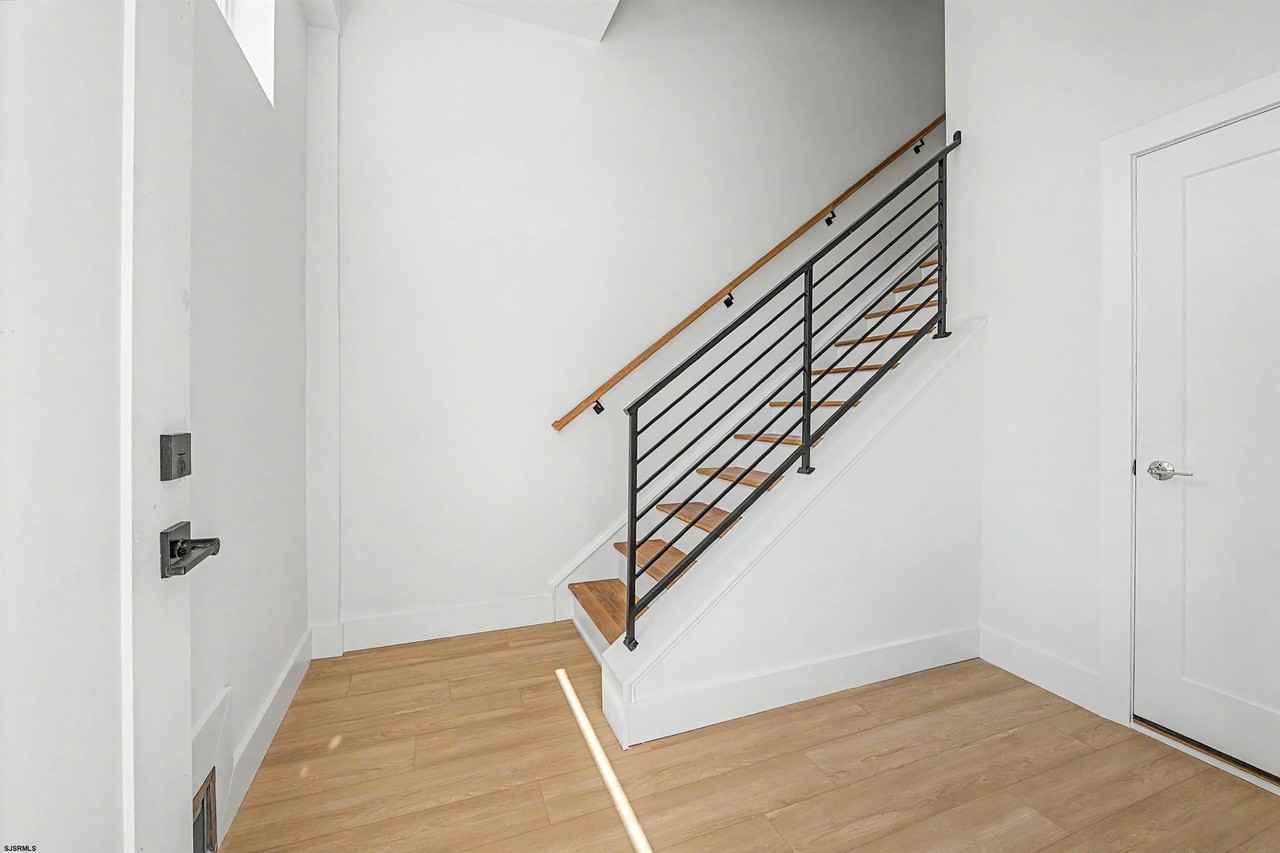 107A S Westminster Ave #2 - Photo 3 of 39